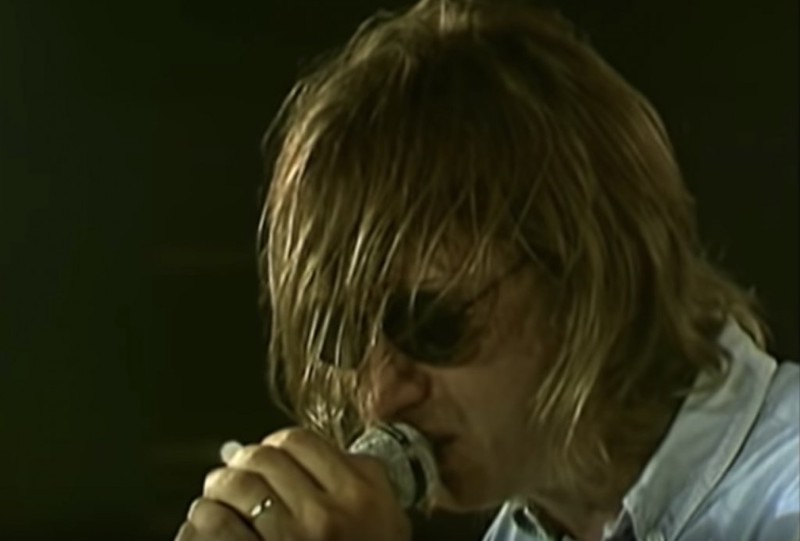 “Mark Hollis-onstage 3” by Dr. Space, CC BY 2.0